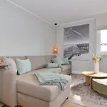 Ebbe Flut, Whg 7 * Vesterland